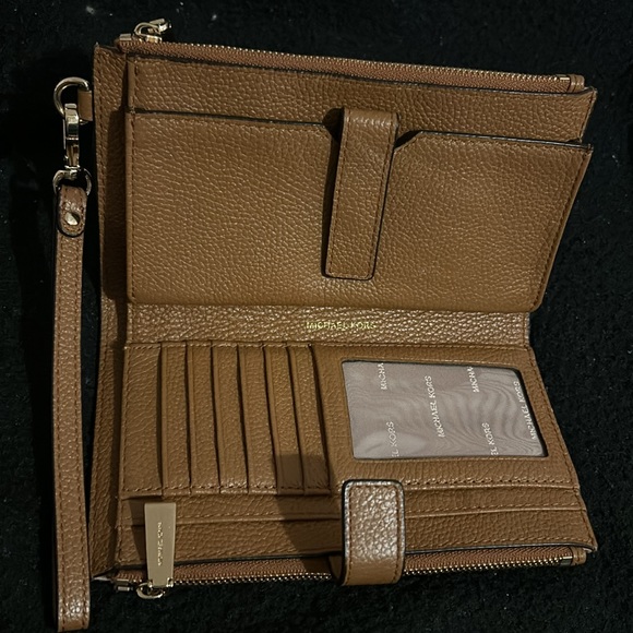 Tan color wristlet wallet, Michael Kors - Picture 2 of 2